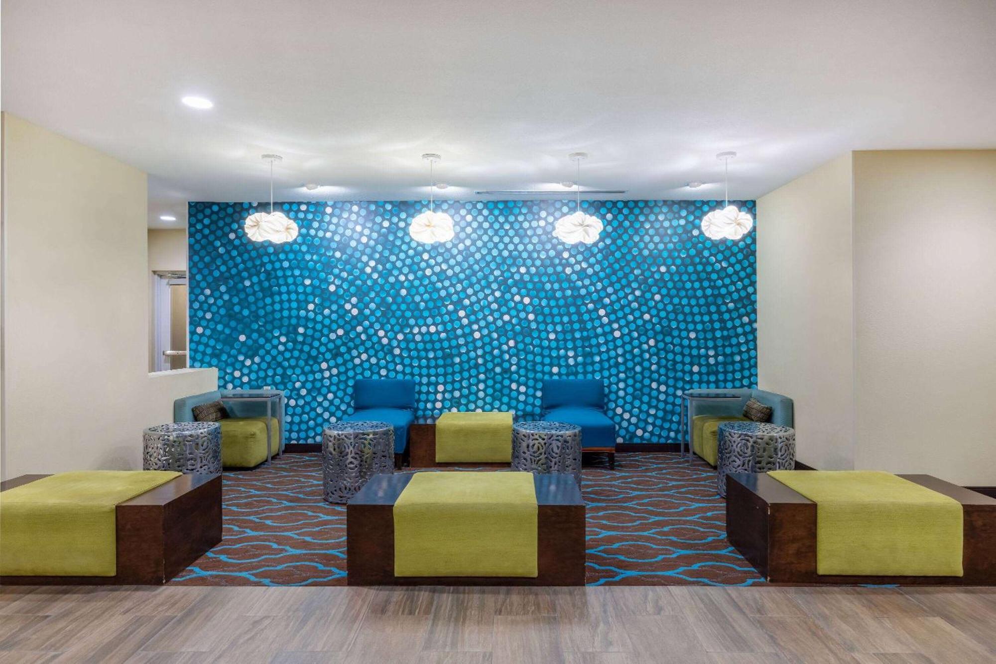 La Quinta By Wyndham Artesia Ξενοδοχείο Εξωτερικό φωτογραφία